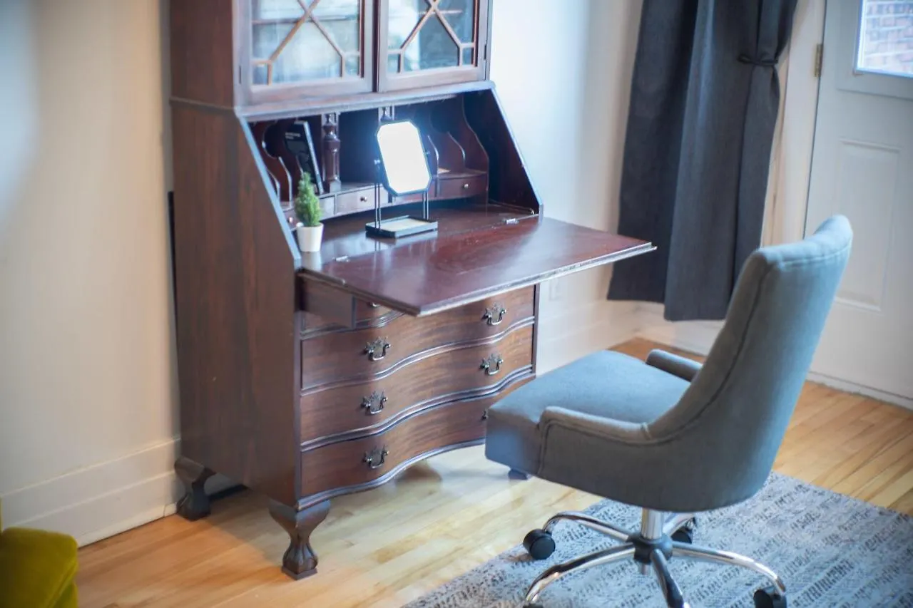 Beautiful 3 Beds Apt - 3Mins From Metro Apartamento Montréal