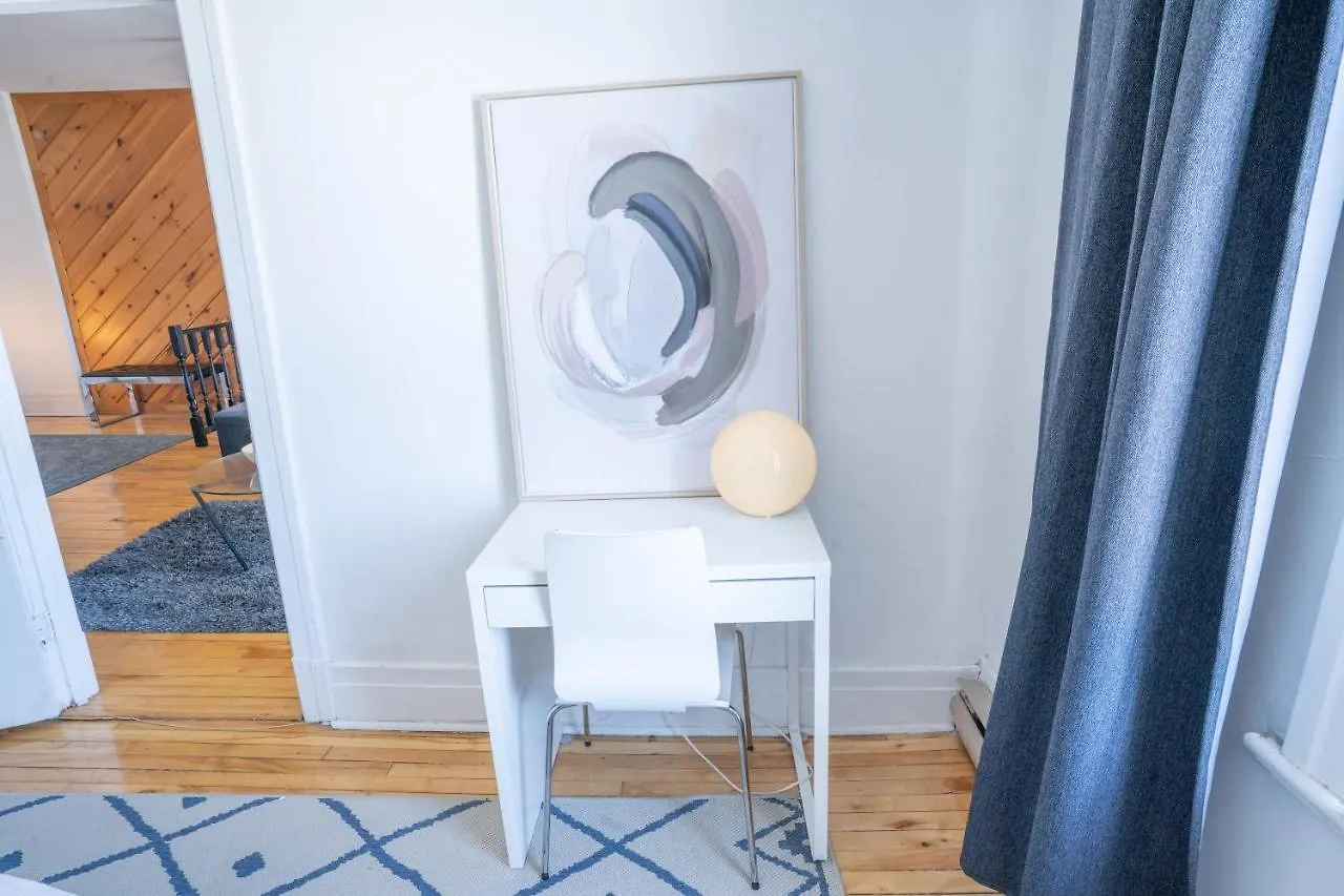Beautiful 3 Beds Apt - 3Mins From Metro Apartamento Montréal Canadá