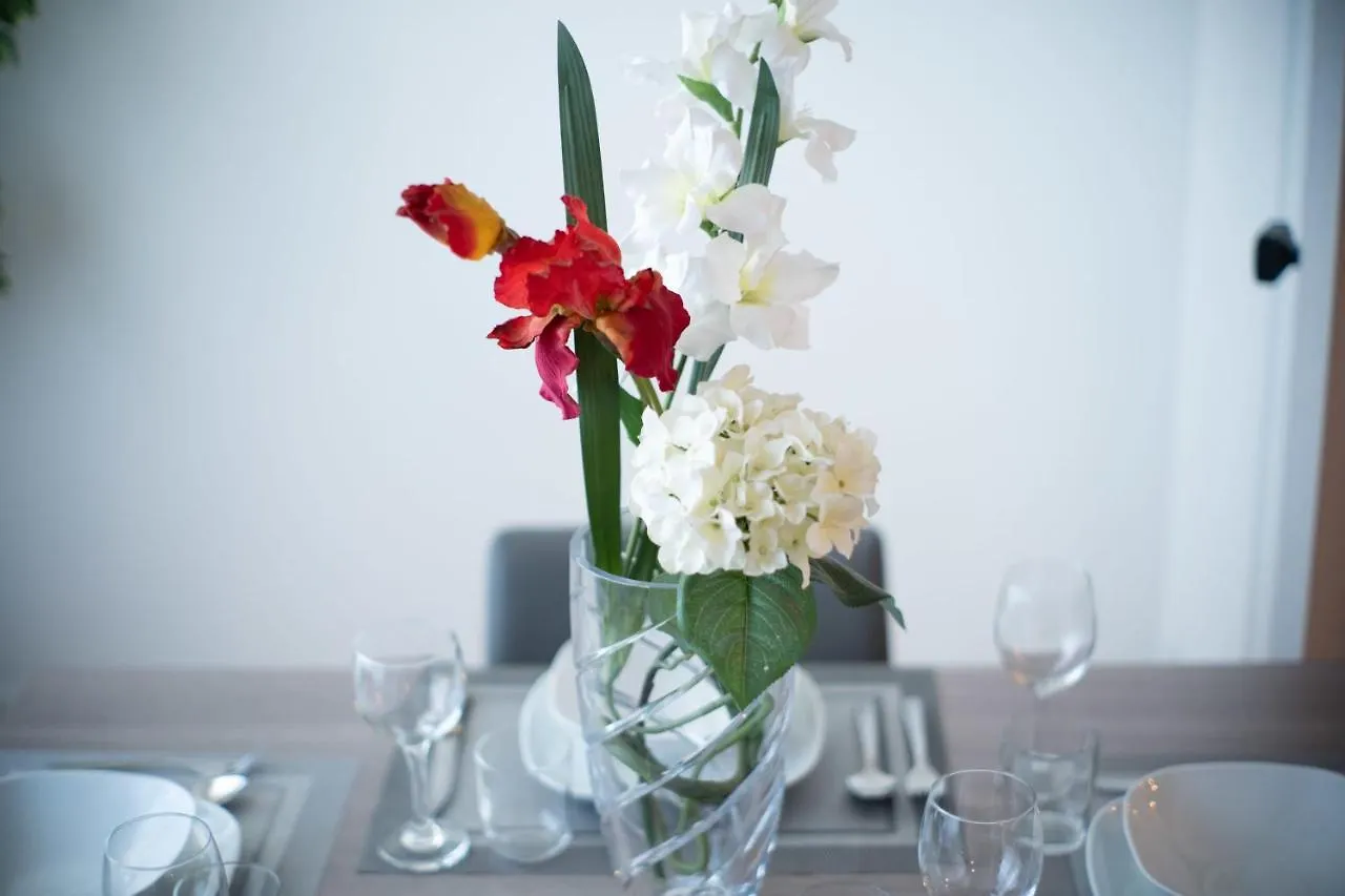 Beautiful 3 Beds Apt - 3Mins From Metro Lejlighed Montréal